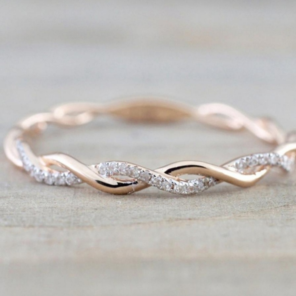 Delicate Rose Gold Twisted Ring Size 6